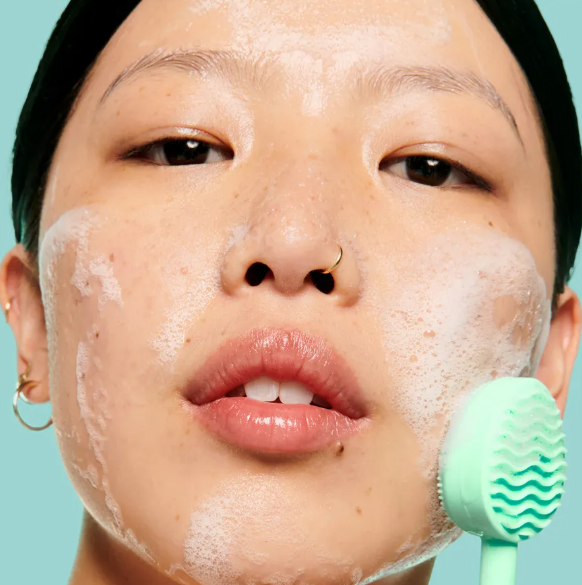 The Porefessional Good Cleanup Pore Purifying Foaming Cleanser